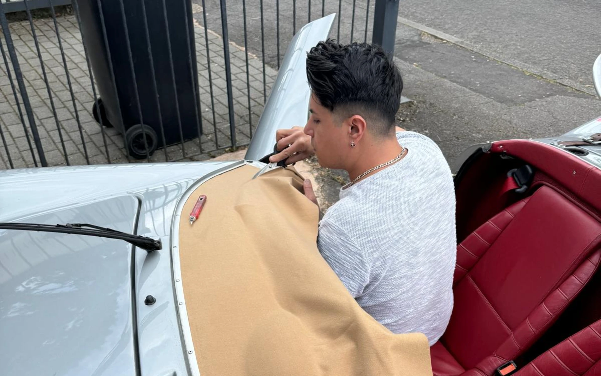 sattler-arbeit-am-oldtimer